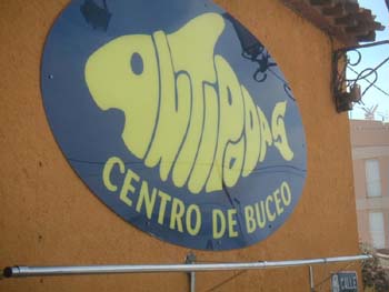 00 El Club